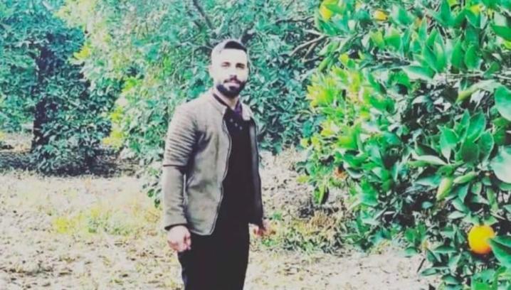 Tamir ettiği iş makinesinin altında kalan işçi öldü