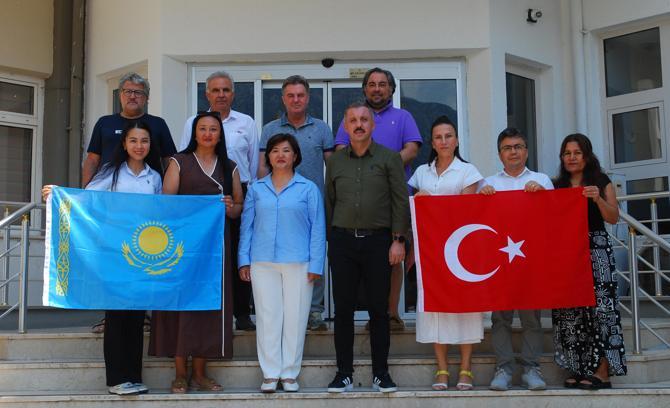 Kemer ile Almatı arasında eğitimde iş birliği protokolü