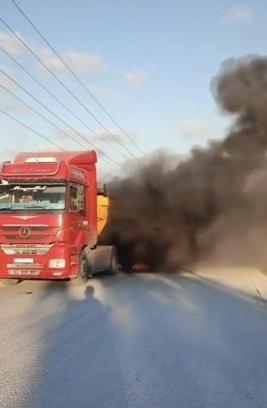 Arnavutköy'de hafriyat kamyonunda çıkan yangın söndürüldü