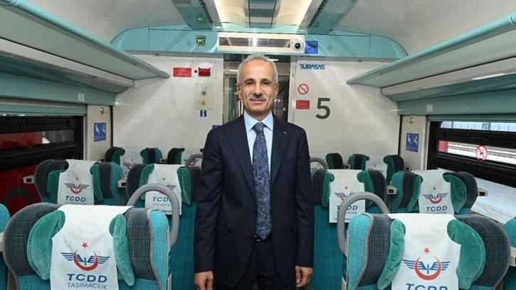 Bakan Uraloğlu: Hızlı trenle bağlanan il sayımızı 27'ye yükseltmeyi hedefliyoruz