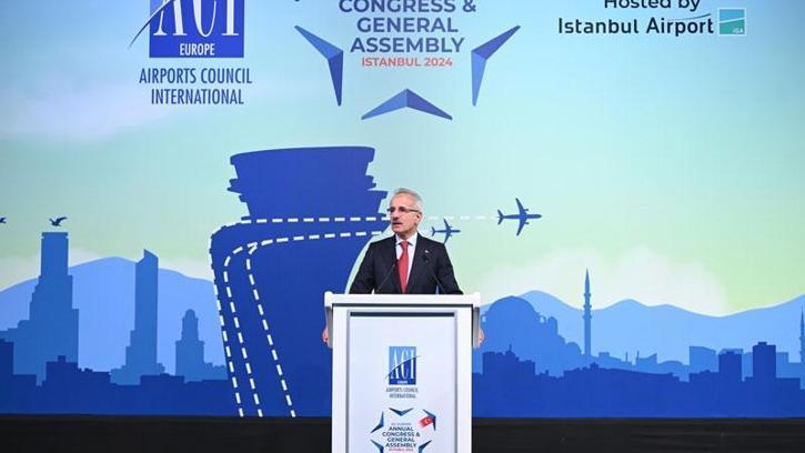 Bakan Uraloğlu: İstanbul Havalimanı günlük yolcu rekoru kırdı