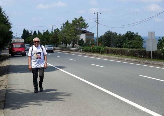 Silahlı olaylarda öldürülen çocuklar için yürüyor