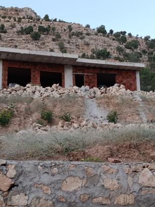 Gercüş’te iskeleden düşen inşaat ustası ağır yaralandı