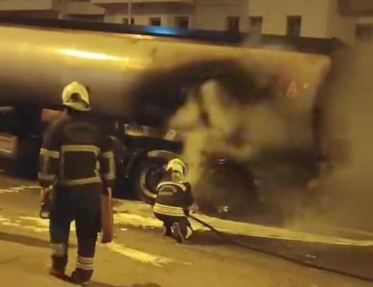 Seyir sırasında tanker alev aldı