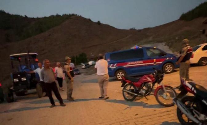 Baba ve oğlunu yaralayan şüpheli, evinde ölü bulundu