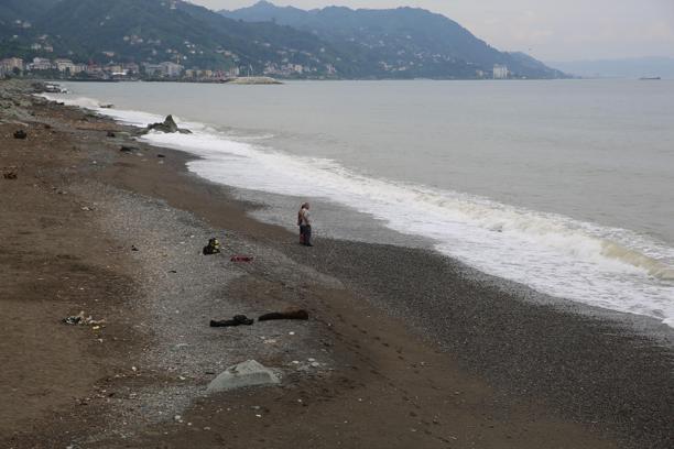 Rize'de denizde kaybolan çocuğu arama çalışmalarında 2'nci gün