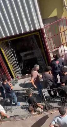 Gaziosmanpaşa'da 4'üncü kattan düşen yük asansöründeki işçi ağır yaralandı