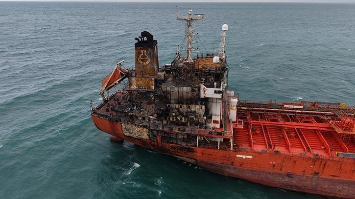 Karadeniz’de dron saldırısına uğrayan tanker, Samsun’da karaya oturdu