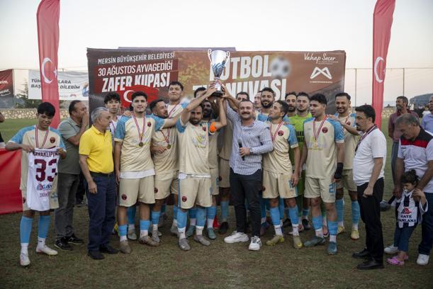 Mersin Büyükşehir'in 30 Ağustos Zafer Kupası'nda şampiyonlar belli oldu