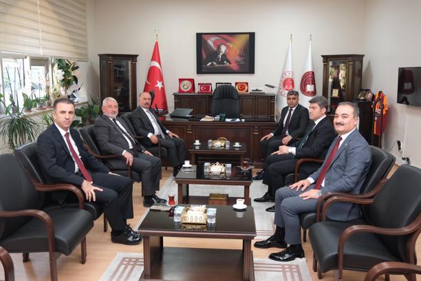 Çorum heyetinden Amasya Başsavcısı Kaynak’a ziyaret