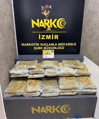 İzmir'de 29 kilo 800 gram skunk ele geçirildi