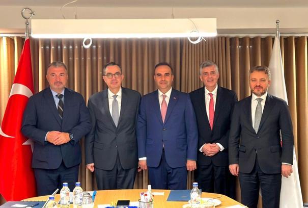 Bakan Kacır, IFC heyetini kabul etti