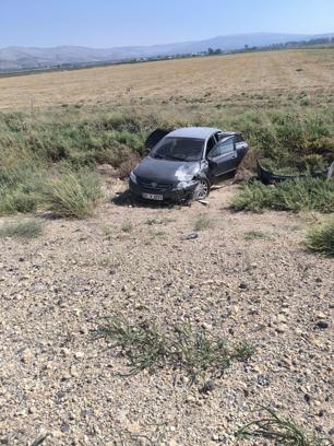 Kavşakta otomobiller çarpıştı: 4 yaralı
