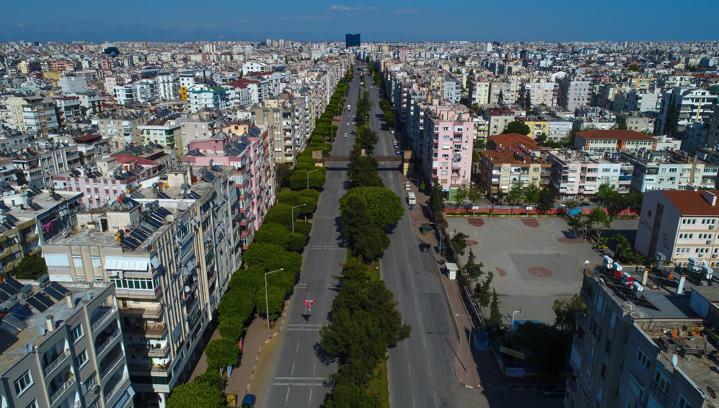 Antalya'da yeni eğitim öğretim dönemi öncesi kiralık ev hareketliliği