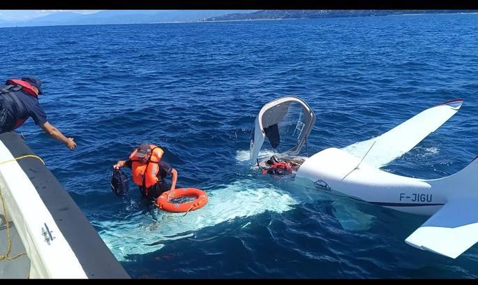 Gürcistan'dan kalkan küçük uçak, Rize açıklarında denize acil iniş yaptı (2)