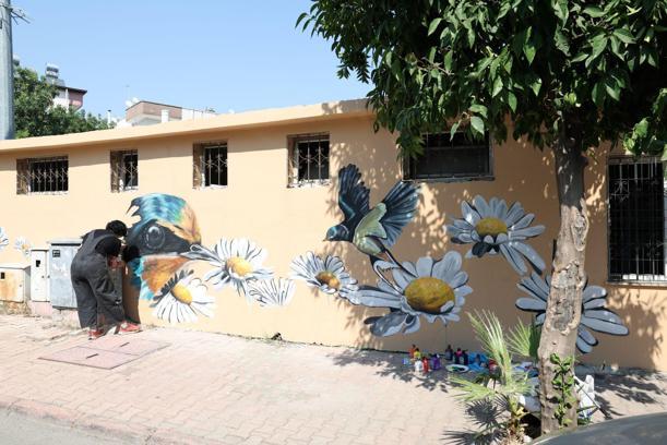 Akdeniz’in parkları sanatla renkleniyor