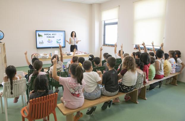 Çocuklara afet farkındalığı eğitimi verildi