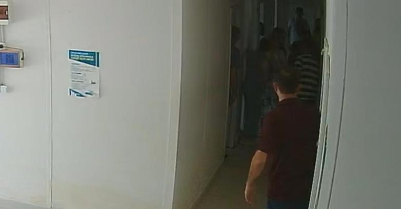 Heimlich manevrasıyla mesai arkadaşının hayatını kurtardı; o anlar kamerada