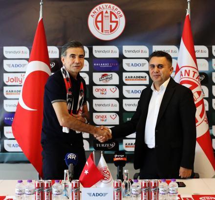 Antalyaspor'un yeni teknik direktörü Osman Özköylü