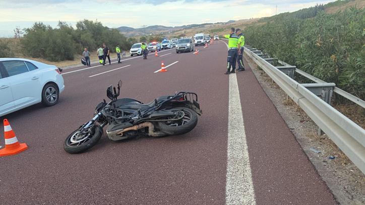 Kamyona arkadan çarpan motosikletin sürücü hayatını kaybetti