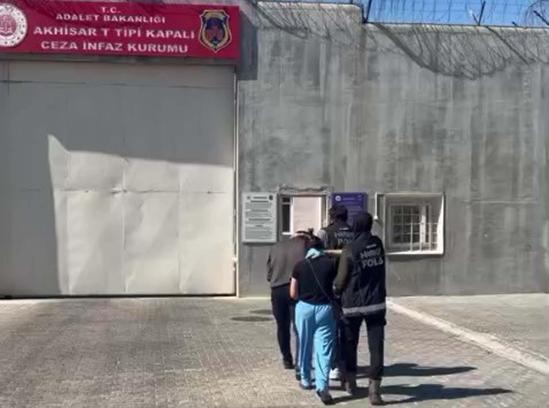 Manisa'da uyuşturucu operasyonu: 110 bin adet sentetik ecza hapı ele geçirildi