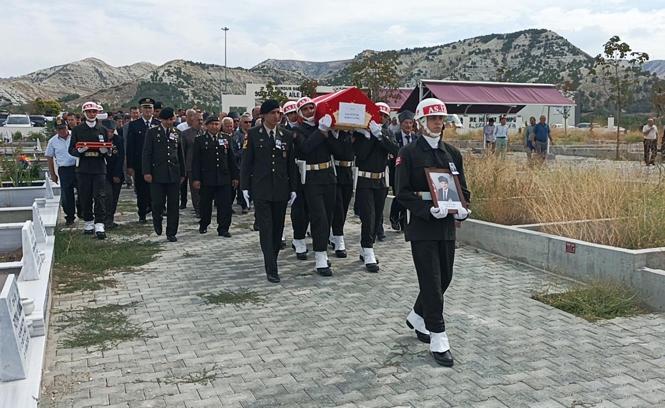 Kıbrıs gazisi Eyüp Öztürk, son yolculuğuna uğurlandı