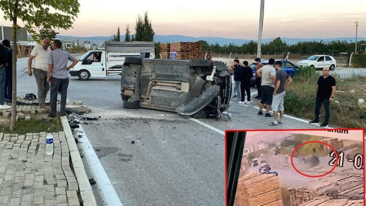 Refüje çarpan otomobilin devrilmesi kamerada; 1 yaralı