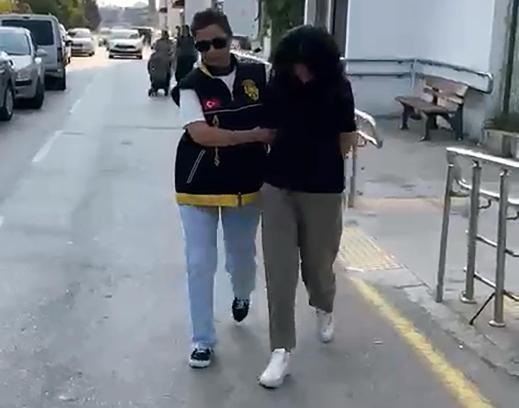 Ayşegül, uyandırdığı nişanlısını kendisine yumruk atınca bıçaklayarak öldürdü