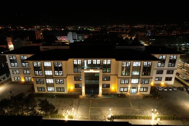 Yük asansöründe öğrencinin yaralandığı kazaya ilişkin inceleme
