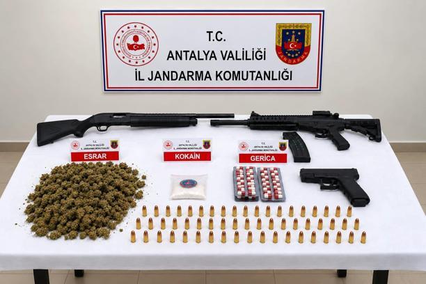 Uyuşturucu operasyonunda 20 gözaltı