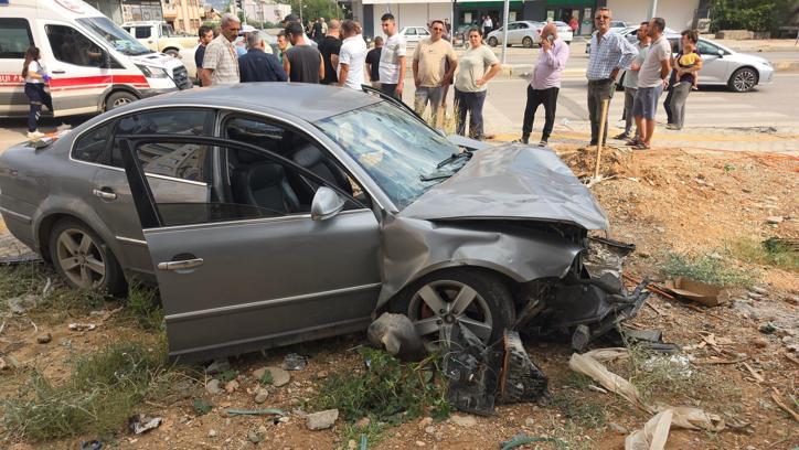Kozan'da otomobiller çarpıştı: 4 yaralı