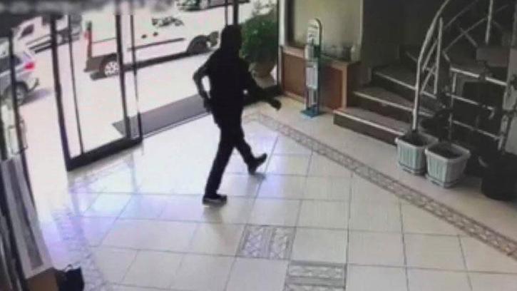 Beykoz'da sendika binasında silahla ateş açan şüpheli yakalandı