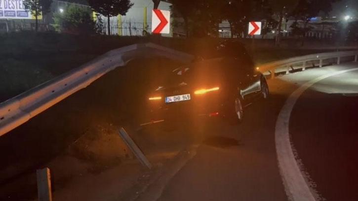 Bahçelievler'de otomobil refüje çarptı: 1 yaralı
