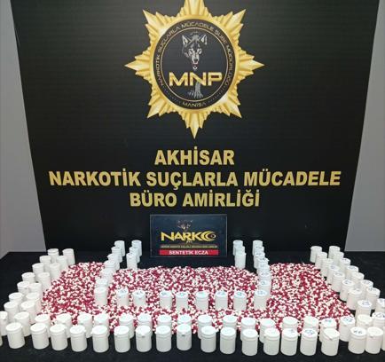 Otomobilden uyuşturucu haplar çıktı; sürücü tutuklandı