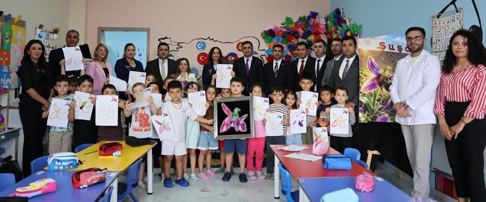 Anaokulu öğrencileri, Karabağ Zaferi'nin simgesi olan 'Har-ı Bülbül' çizimlerini boyadı