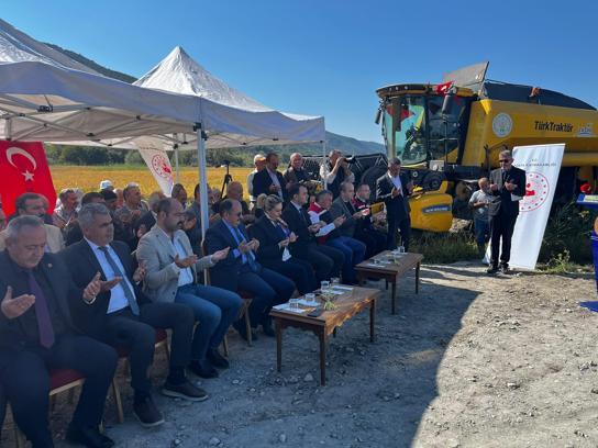 Tosya pirinci hasadı dualarla başladı