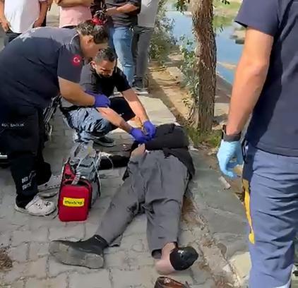 Kaldırımda yürürken düşüp, başını taşa çarpan kişi öldü