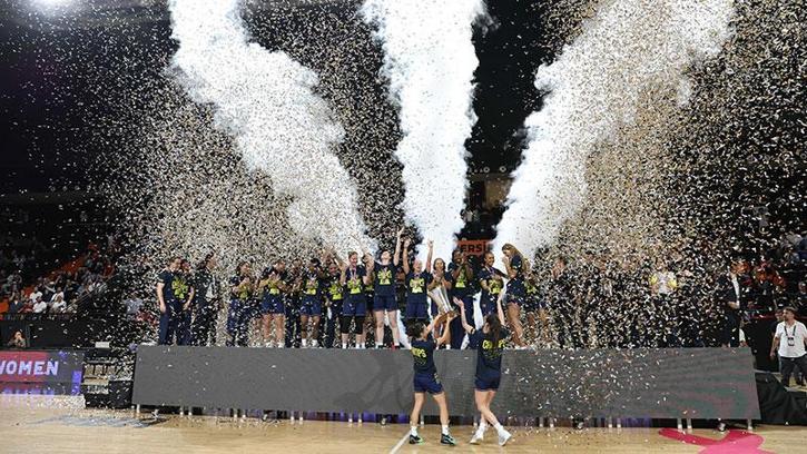 Şampiyon Fenerbahçe Tarfin, kupasını aldı