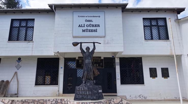 Ocak köyündeki 3 bin eserlik müze ziyaretçileri geçmişe götürüyor