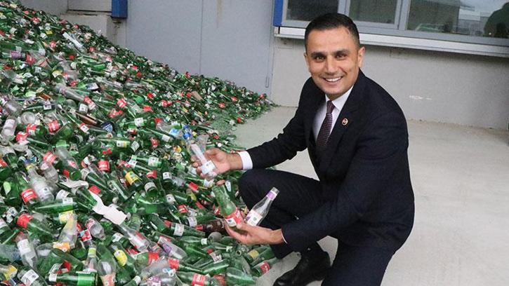 Samsunlu Turgay Baş, 100 bin içecek ambalajı toplama hedefine ilk ulaşan kişi oldu