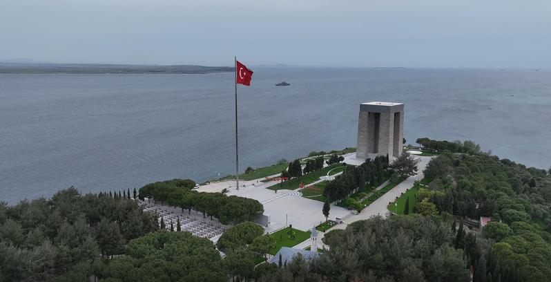 Çanakkale Savaşları’nda Türk askeri, yaralı İngiliz’i sırtında taşımış
