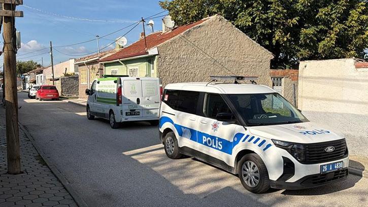 Misafirliğe gittiği evde ölü bulundu