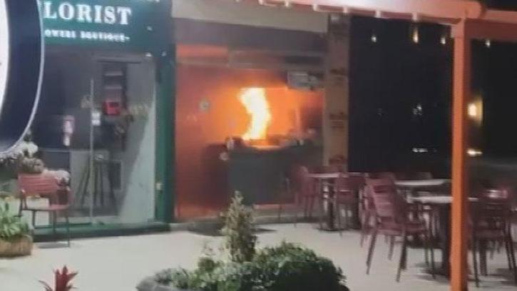 Etiler'de restoran alev alev yandı
