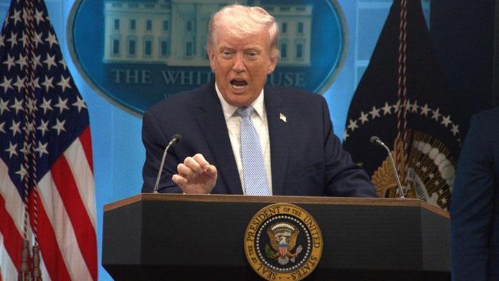 Trump: İran'ı fena halde alt ettik, belki biraz daha ileri gidebiliriz