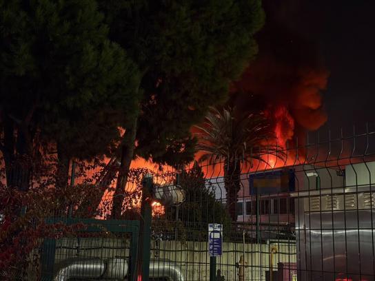 Manisa’da akü üretimi yapan fabrikada yangın/ek fotoğaf