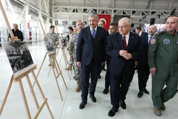 Bakan Güler'den, 1'inci Hava Bakım Fabrika Müdürlüğü'ne ziyaret (2)