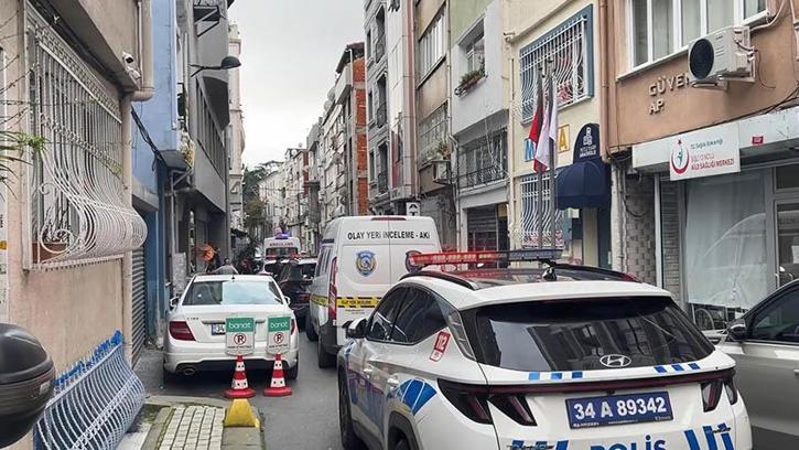 Şişli’de Kazakistanlı kadın balkondan yan binanın çatısına geçmeye çalışırken düşerek öldü