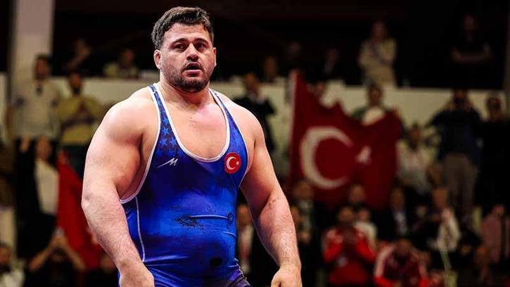Rıza Kayaalp, Dünya Güreş Şampiyonası'na veda etti