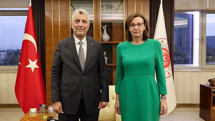 Bakan Bolat, Birleşik Krallık’ın Ankara Büyükelçisi Anderson ile bir araya geldi