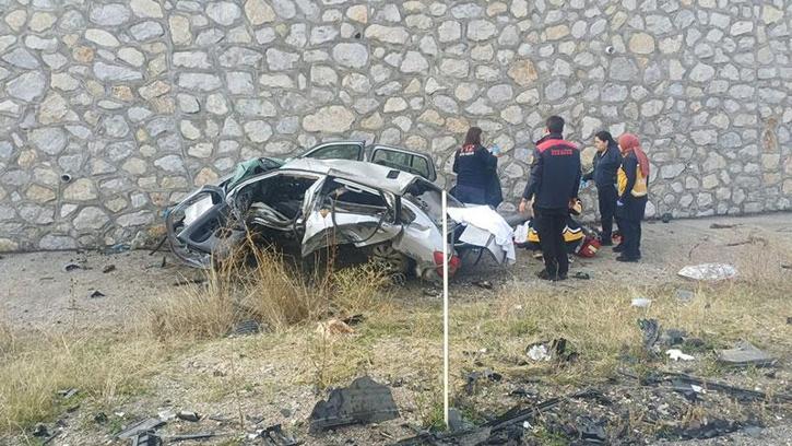 Çorum’da otomobil ile cip çarpıştı; 4 ölü, 2 yaralı